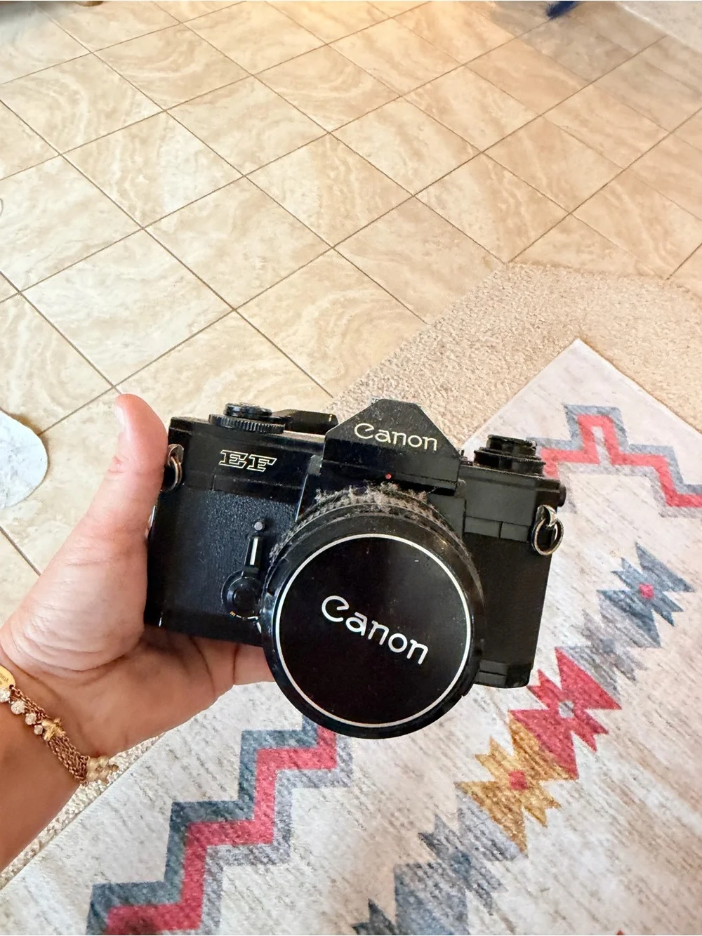 Canon Black 35mm SLR Film Camera with Canon Lens Cap